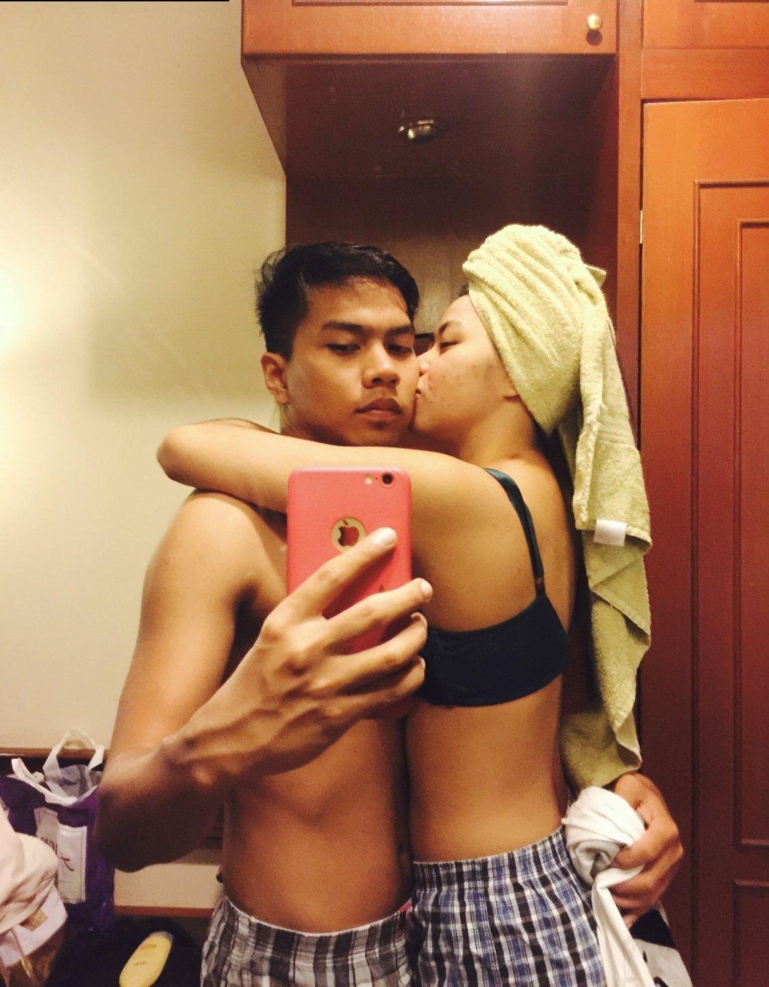 couple indo ngewe di hotel... - Porn Videos & Photos - EroMe