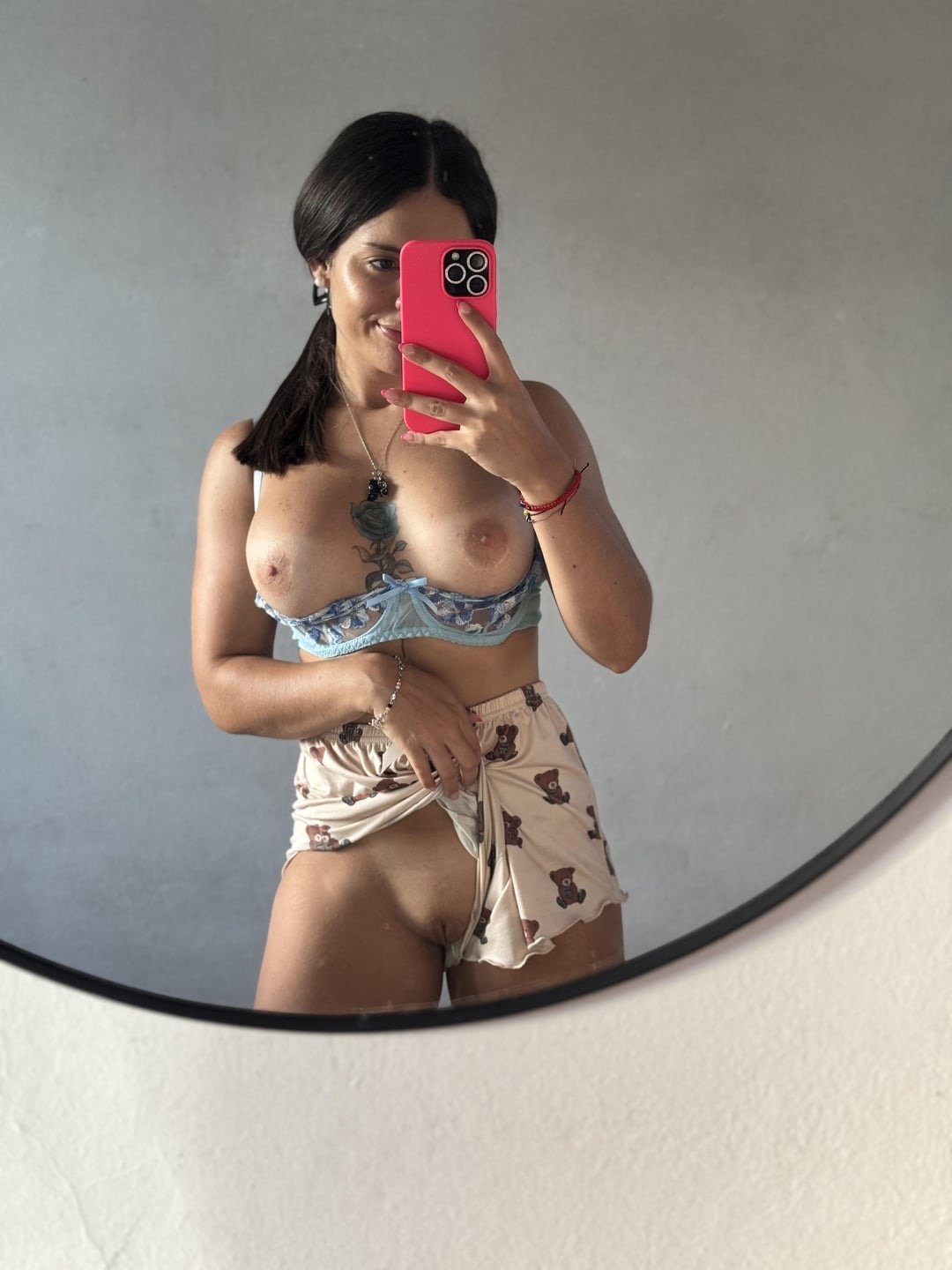 Pawg gym babe with a delicious looking pussy and fat ass #Tl0HuDjk