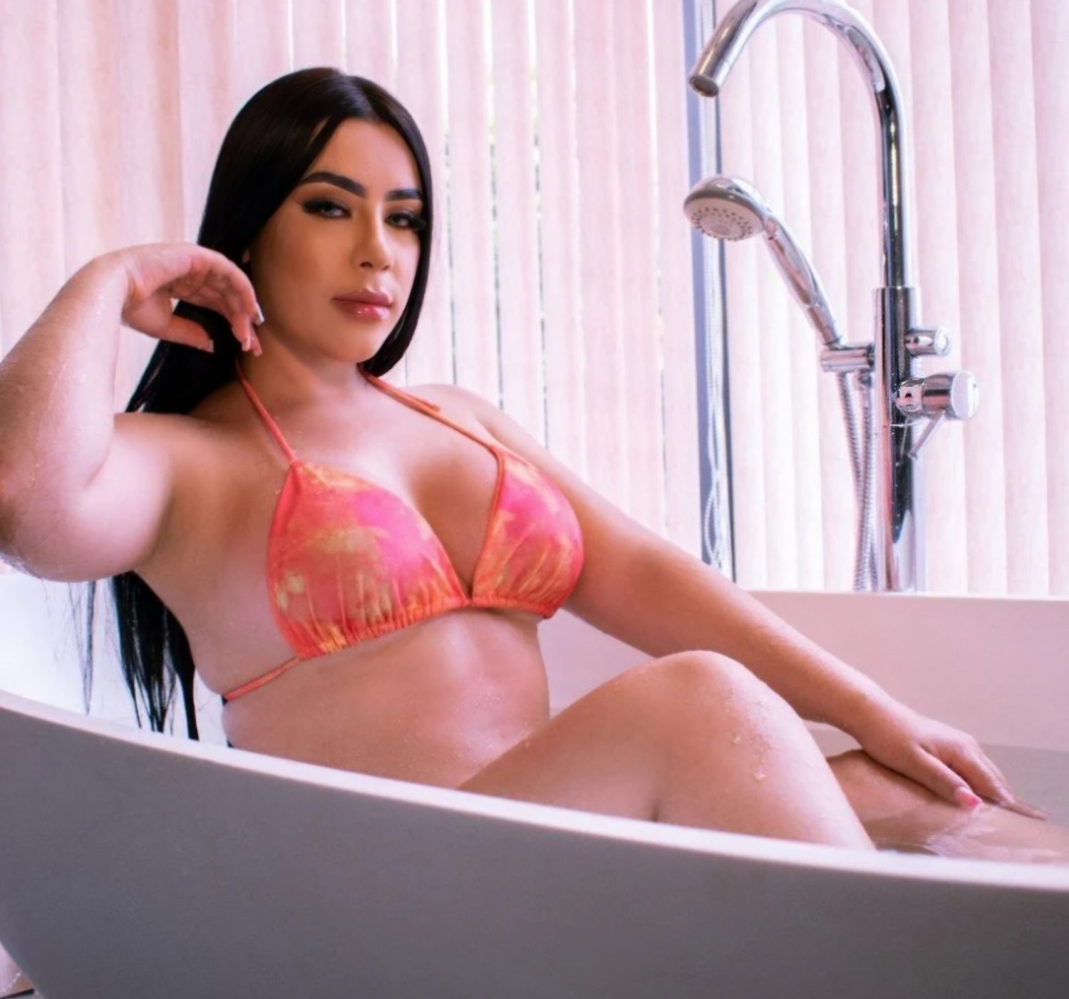 Clarisse Garcia, Blow Job. Open ass An playing with breasts muito Óleo #4rX0I9dn