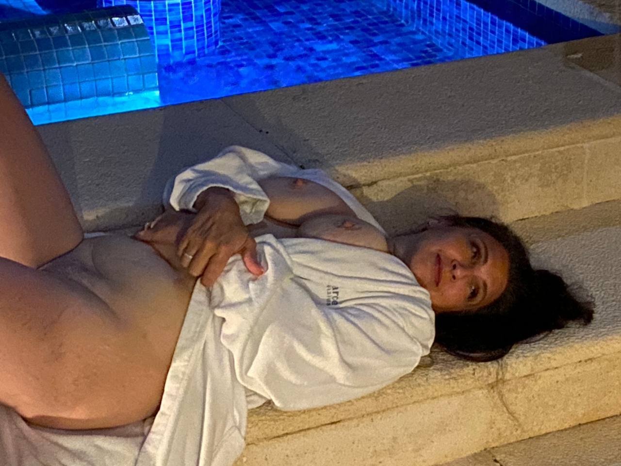 Ali - Plump But Sexy US Milf. (nud) #nUtjckjj