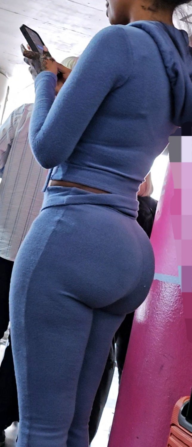 Nutbuster BUBBLE butt in blue tight sweats. (Close ups) #tpJgYvib