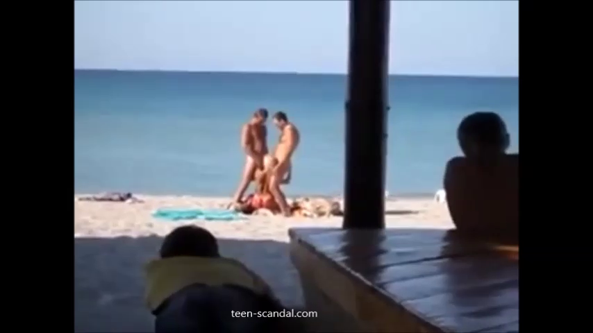 sucking off 2 guys on the beach - Porn - EroMe